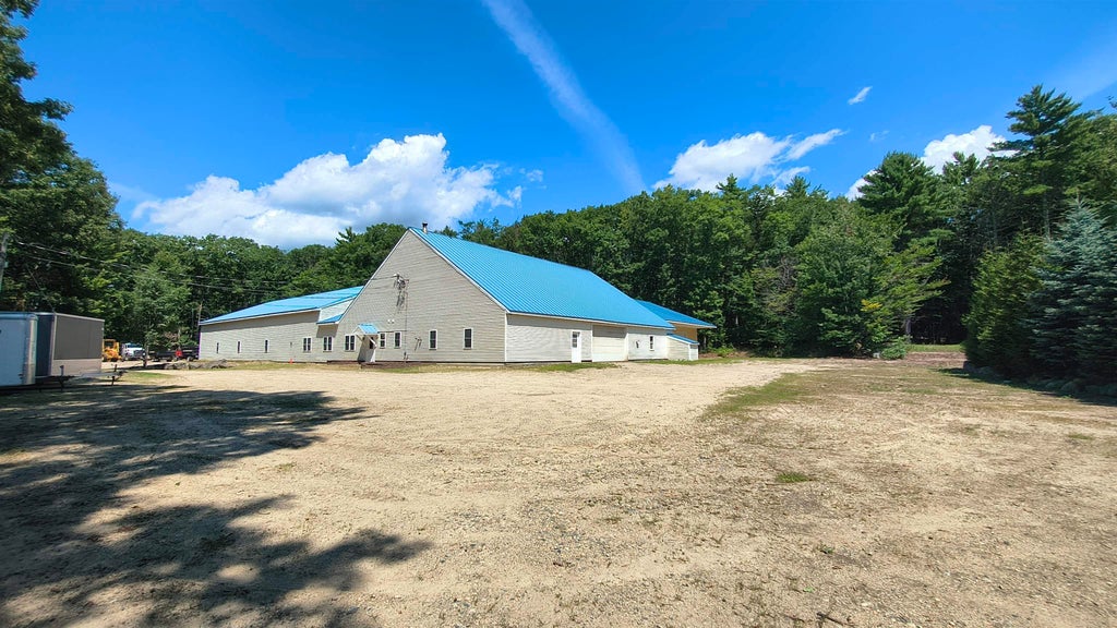 Photo of 147 Middle Road #Unit 2, Tuftonboro, NH 03816 (MLS # 5106004)