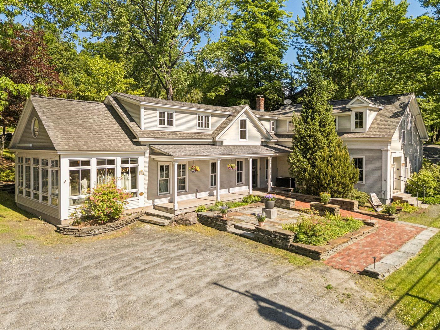 299 Mountain Road - Photo 2