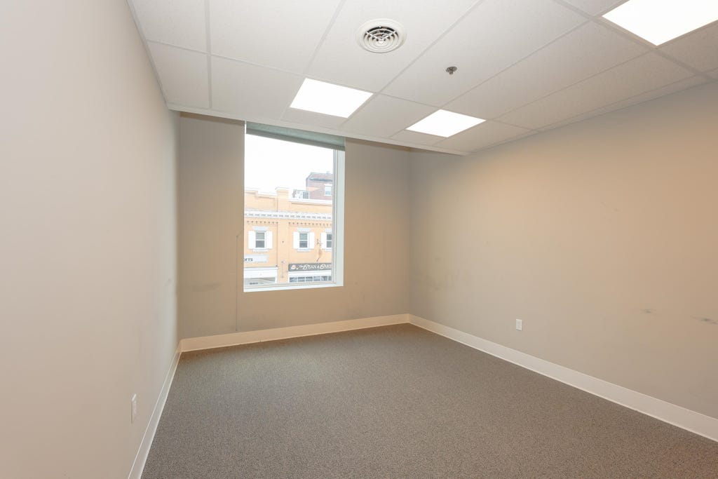 Photo of 26 Pleasant Street #Unit 2B, Concord, NH 03301 (MLS # 5100288)