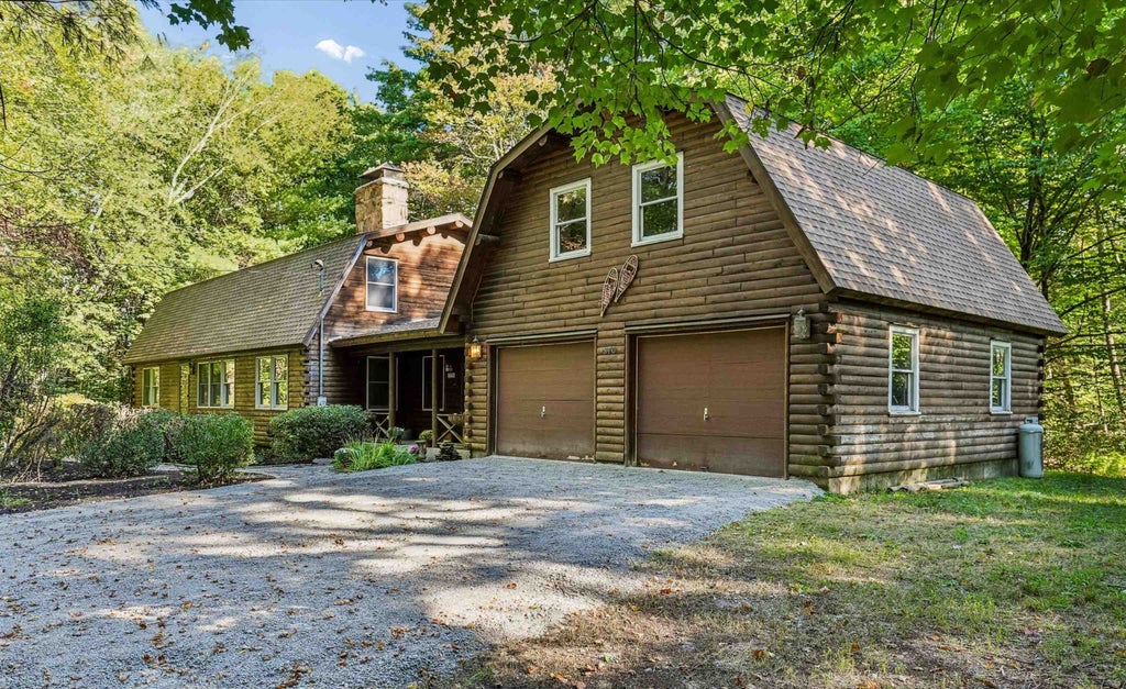 Photo of 370 Mccurdy Road, New Boston, NH 03070 (MLS # 5111058)