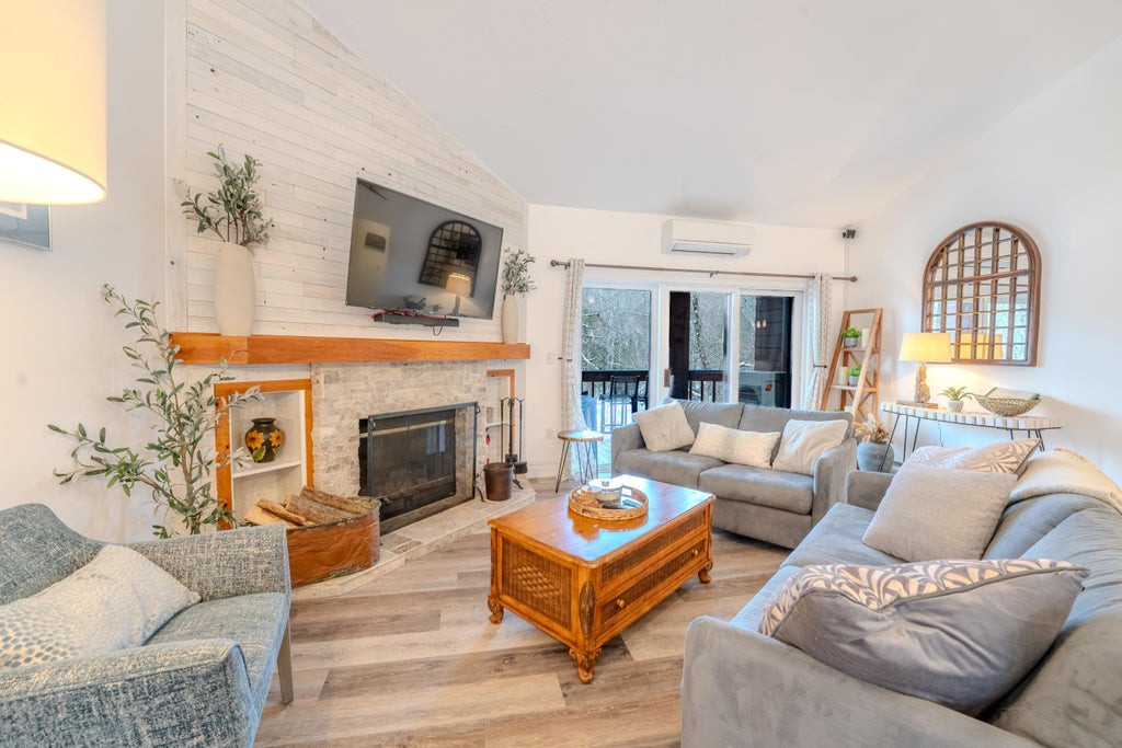 Photo of 65 Riverfront Drive #216, Woodstock, NH 03262 (MLS # 5095794)
