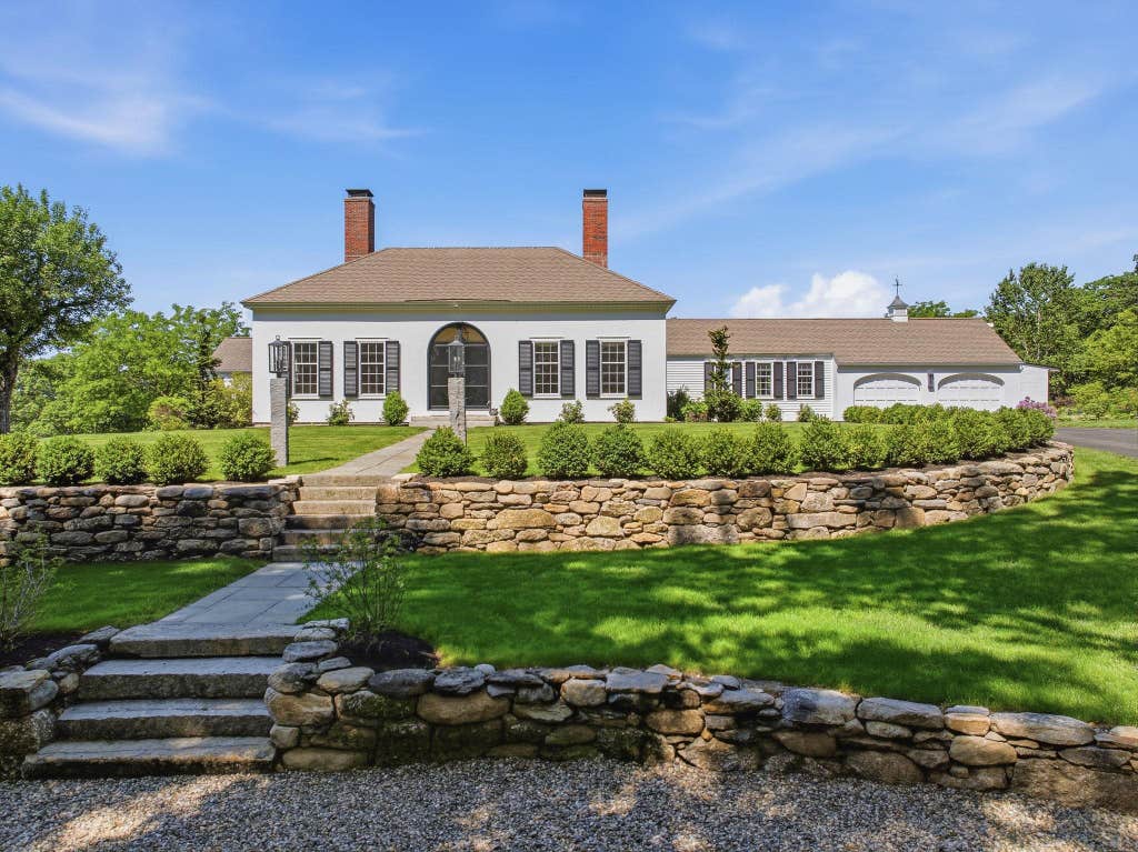 Photo of 509 Wilton Road #016,017, Peterborough, NH 03458 (MLS # 5093656)