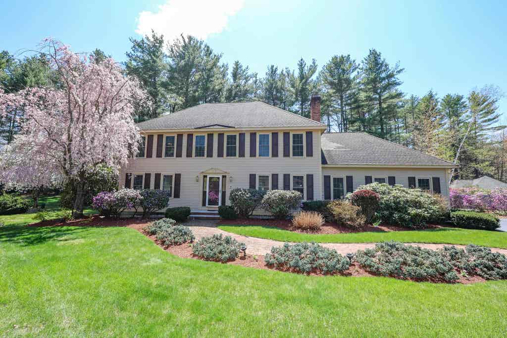 Photo of 26 Preserve Drive, Nashua, NH 03064 (MLS # 5086972)