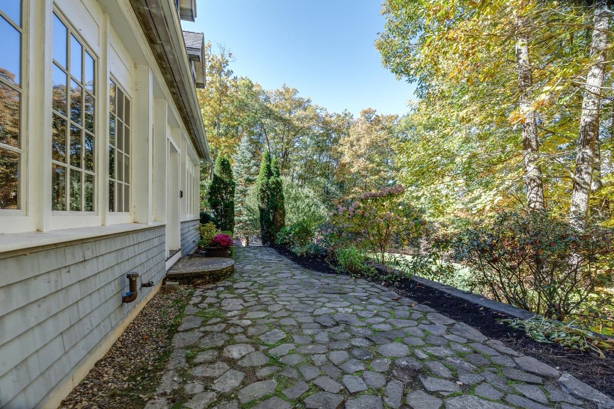 545 Lane Road