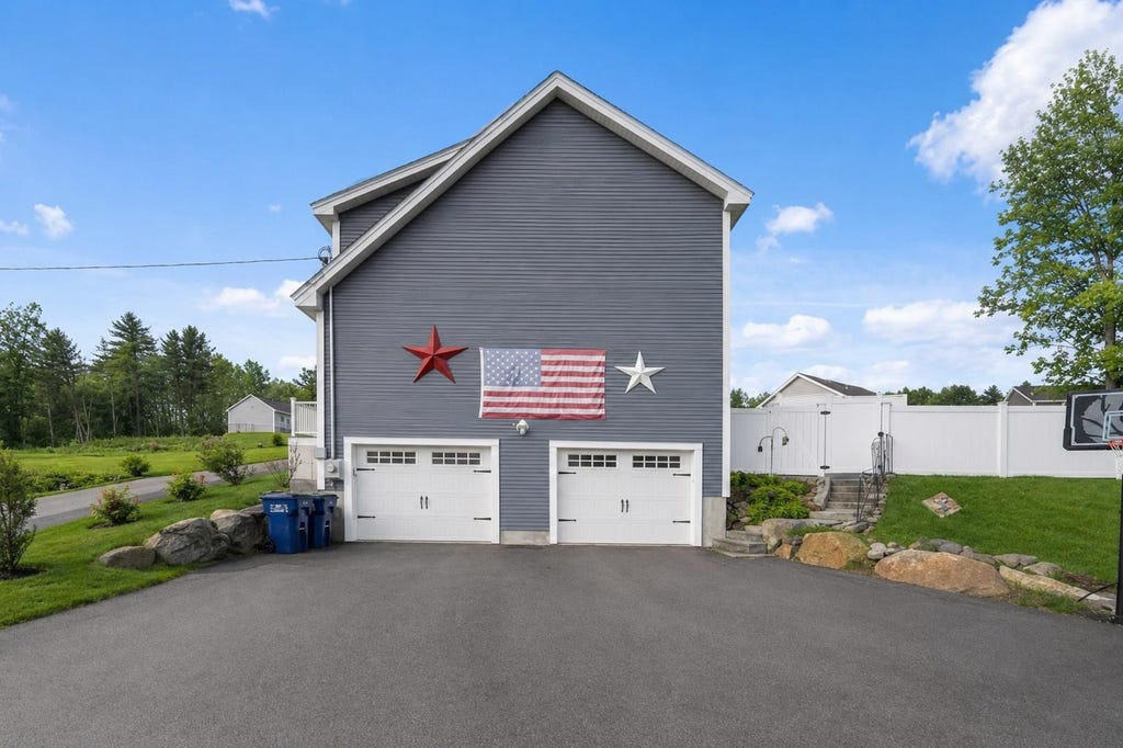 Photo of 97 Timber Ridge Drive, Milford, NH 03055 (MLS # 5106283)