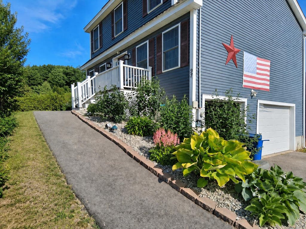 Photo of 97 Timber Ridge Drive, Milford, NH 03055 (MLS # 5106283)