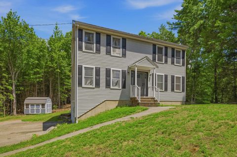 Photo of 177 Whittier Drive, Fremont, NH 03044 (MLS # 5094853)