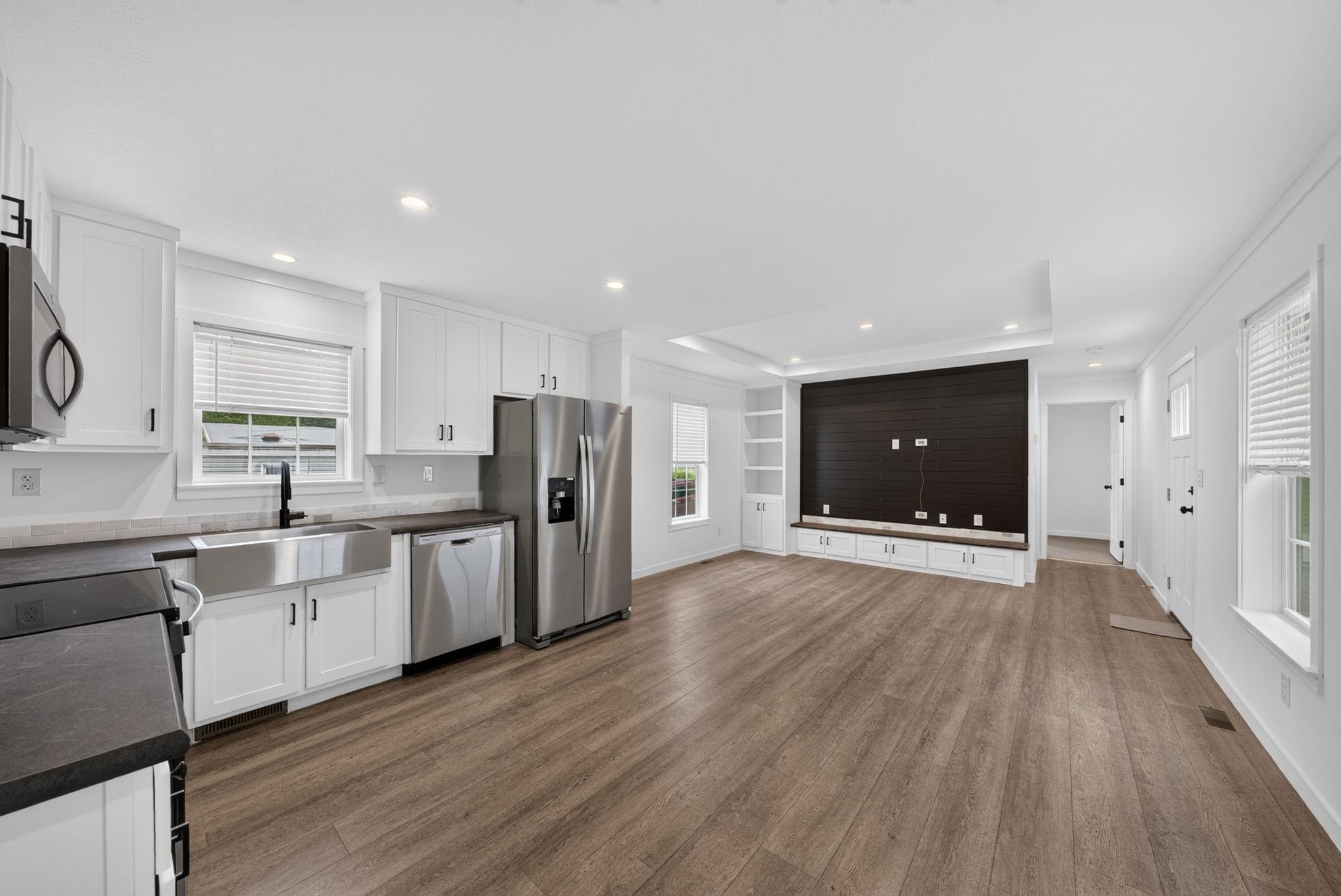 111 Old Brookline Road 2