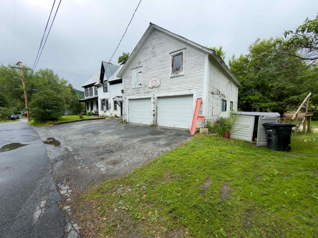 Photo of 41 Ammonoosuc Street, Haverhill, NH 03785 (MLS # 5079283)