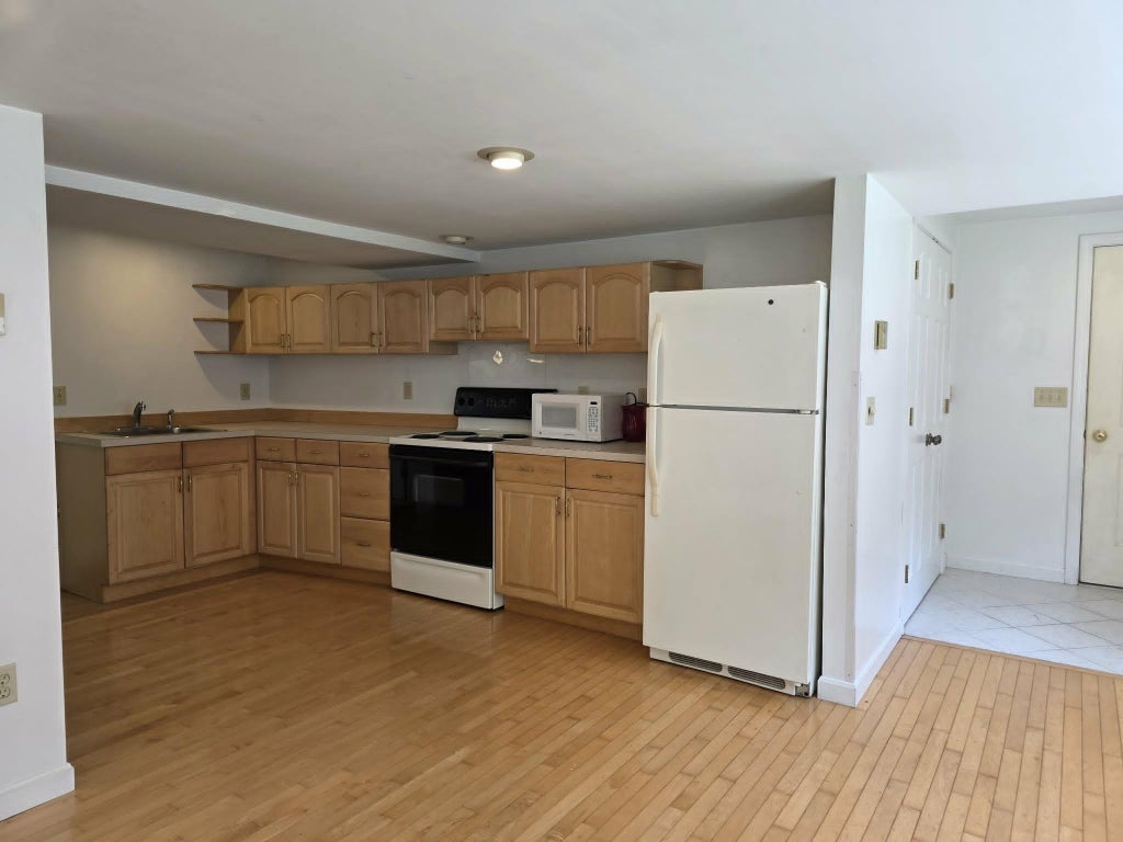 Photo of 132 1st Crown Point Road #Basement, Strafford, NH 03884 (MLS # 5098359)