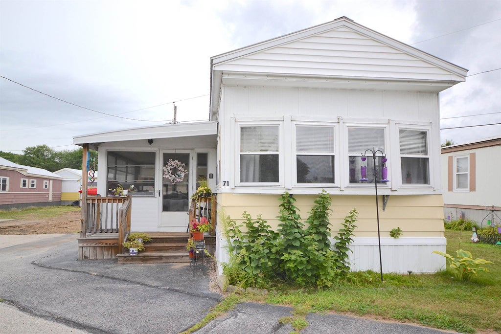 Photo of 71 Marlette Avenue, Hooksett, NH 03106 (MLS # 5104097)