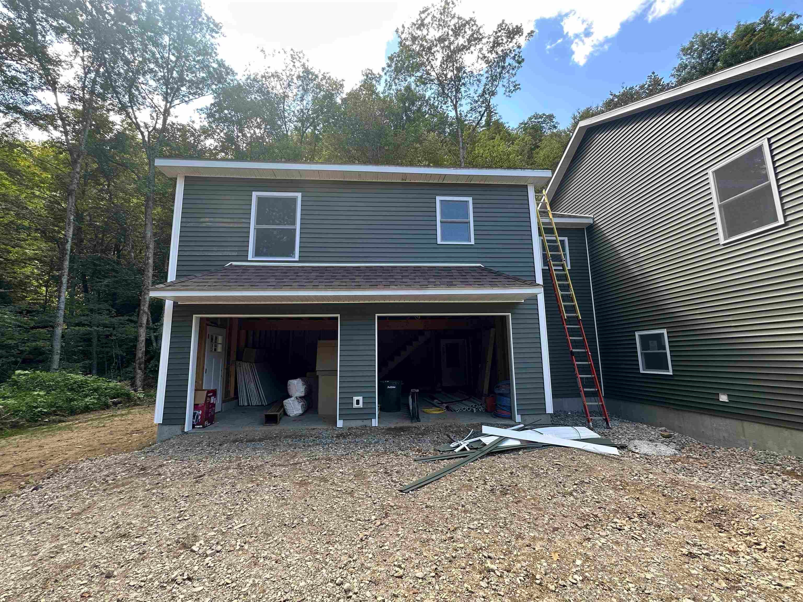 9 Rydon Acres