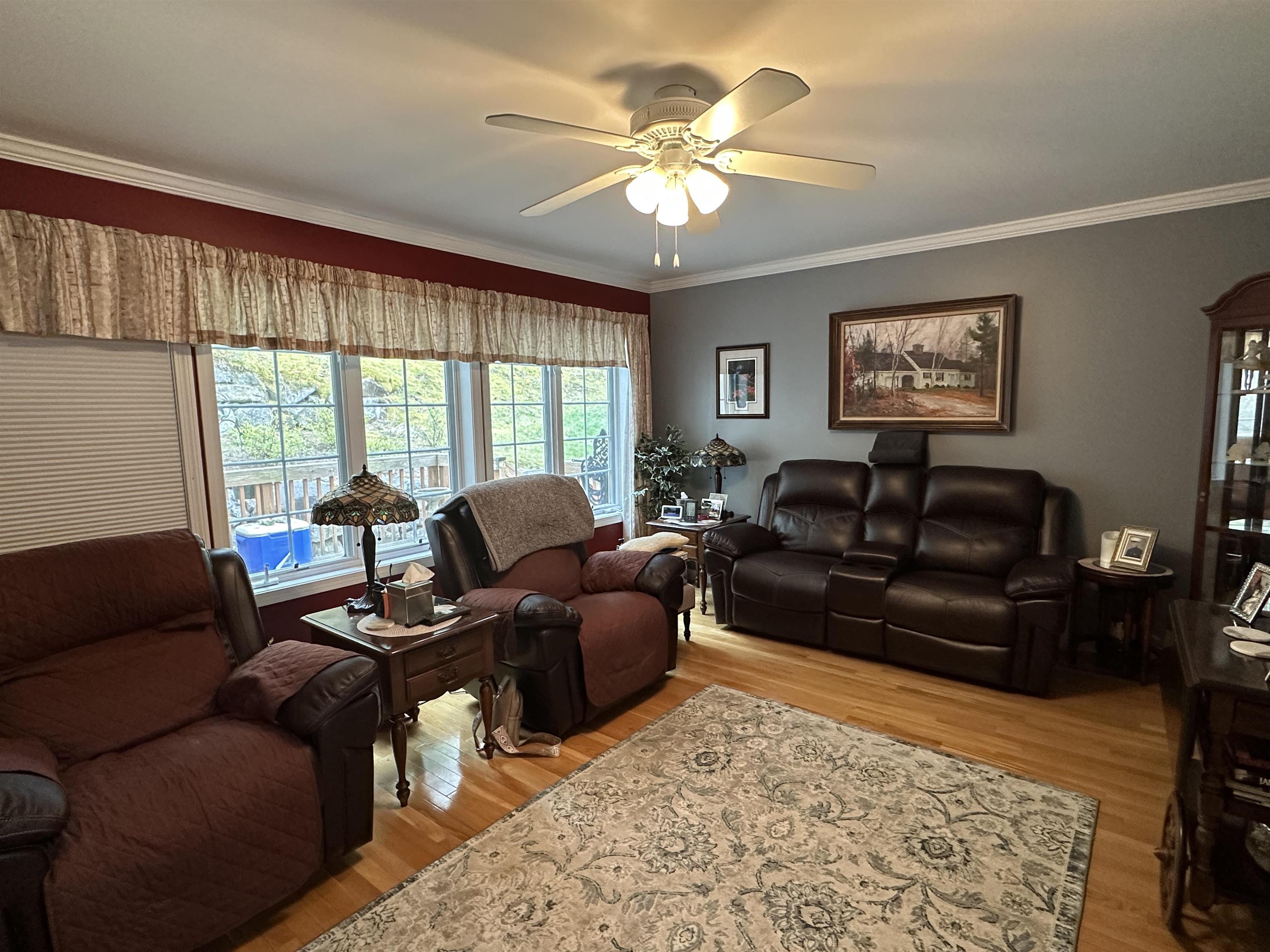 113 Peaked Hill Drive