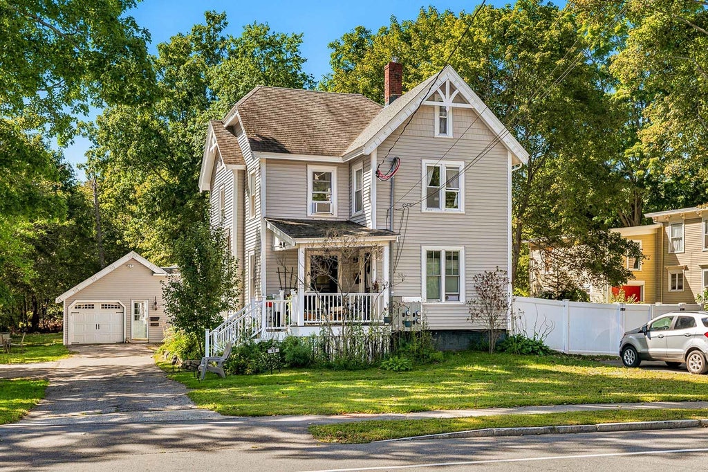 Photo of 20 Epping Road #D, Exeter, NH 03833 (MLS # 5111047)