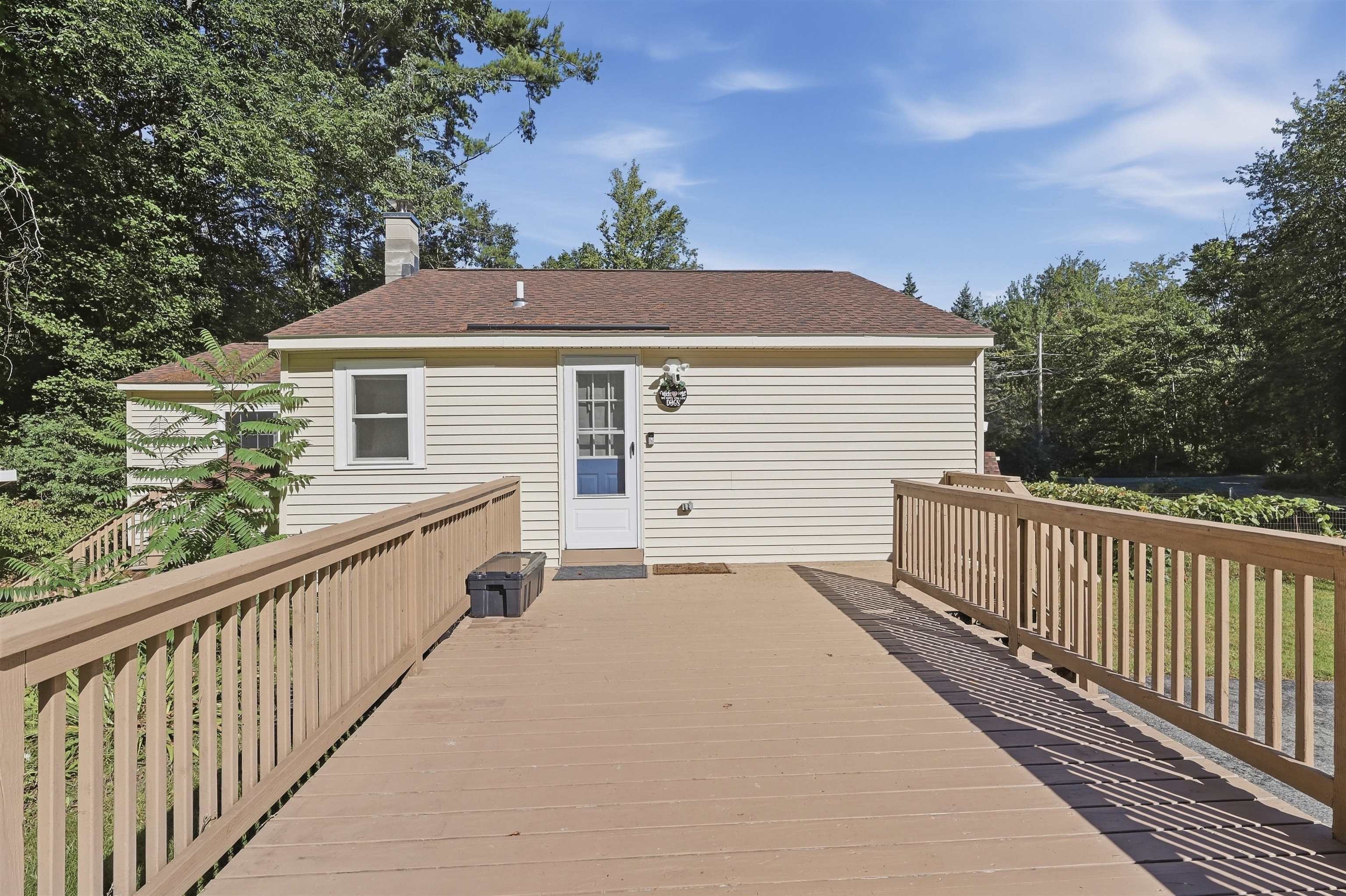 24 Longa Road