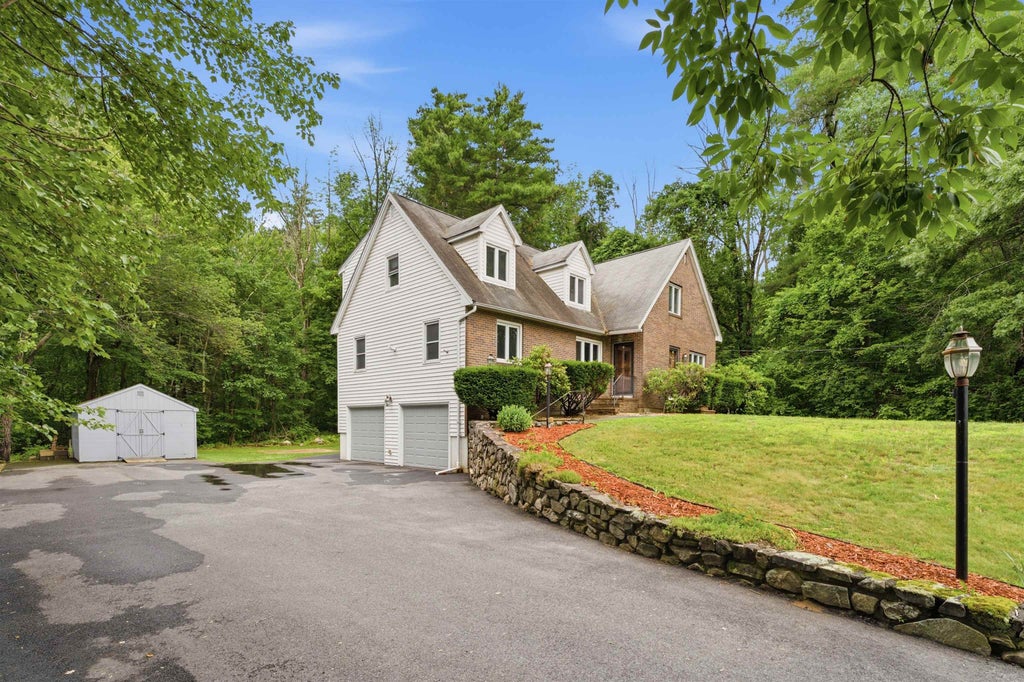 Photo of 181183 Bluff Street, Salem, NH 03079 (MLS # 5096699)