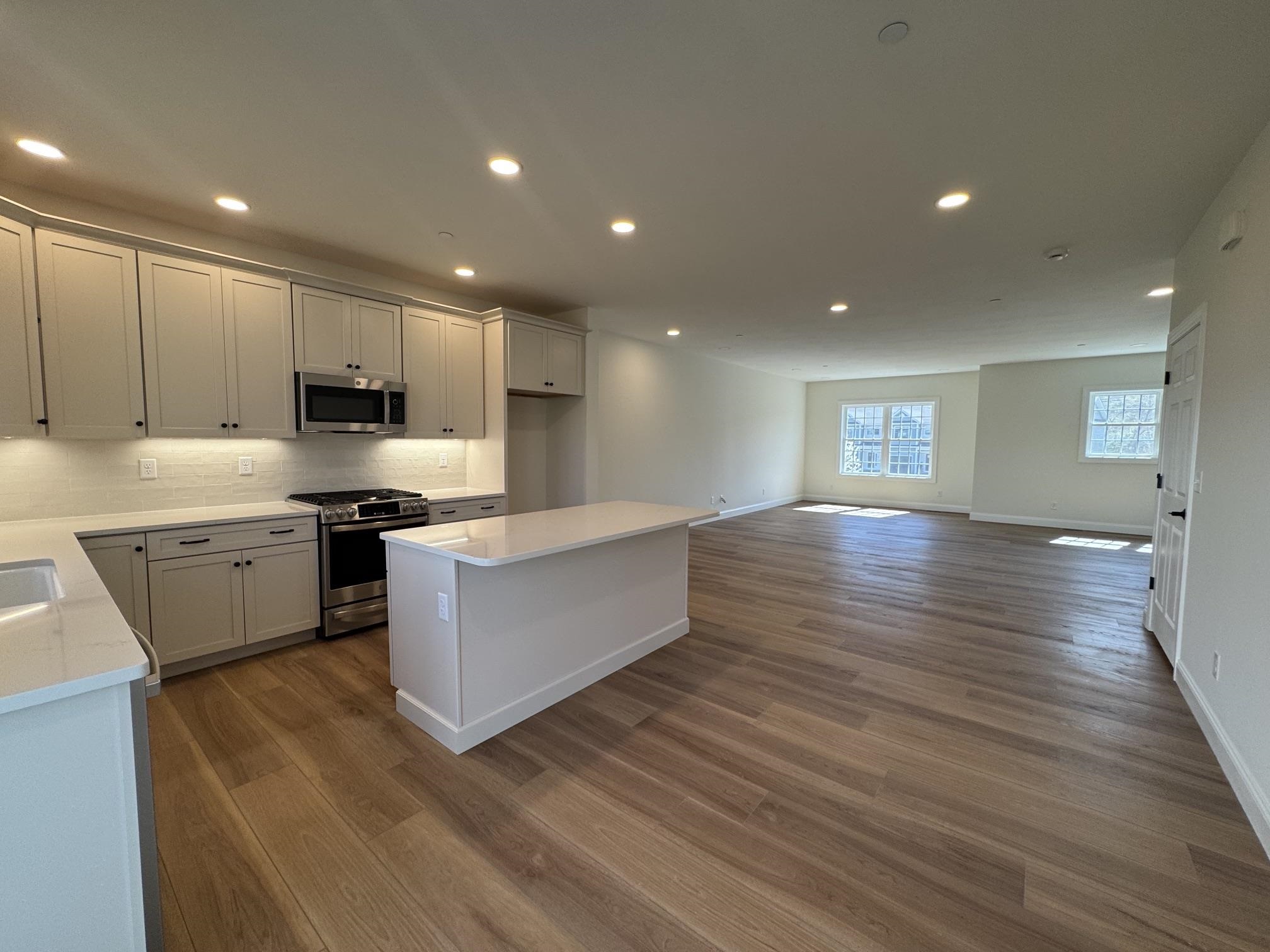 6C Dearborn Circle