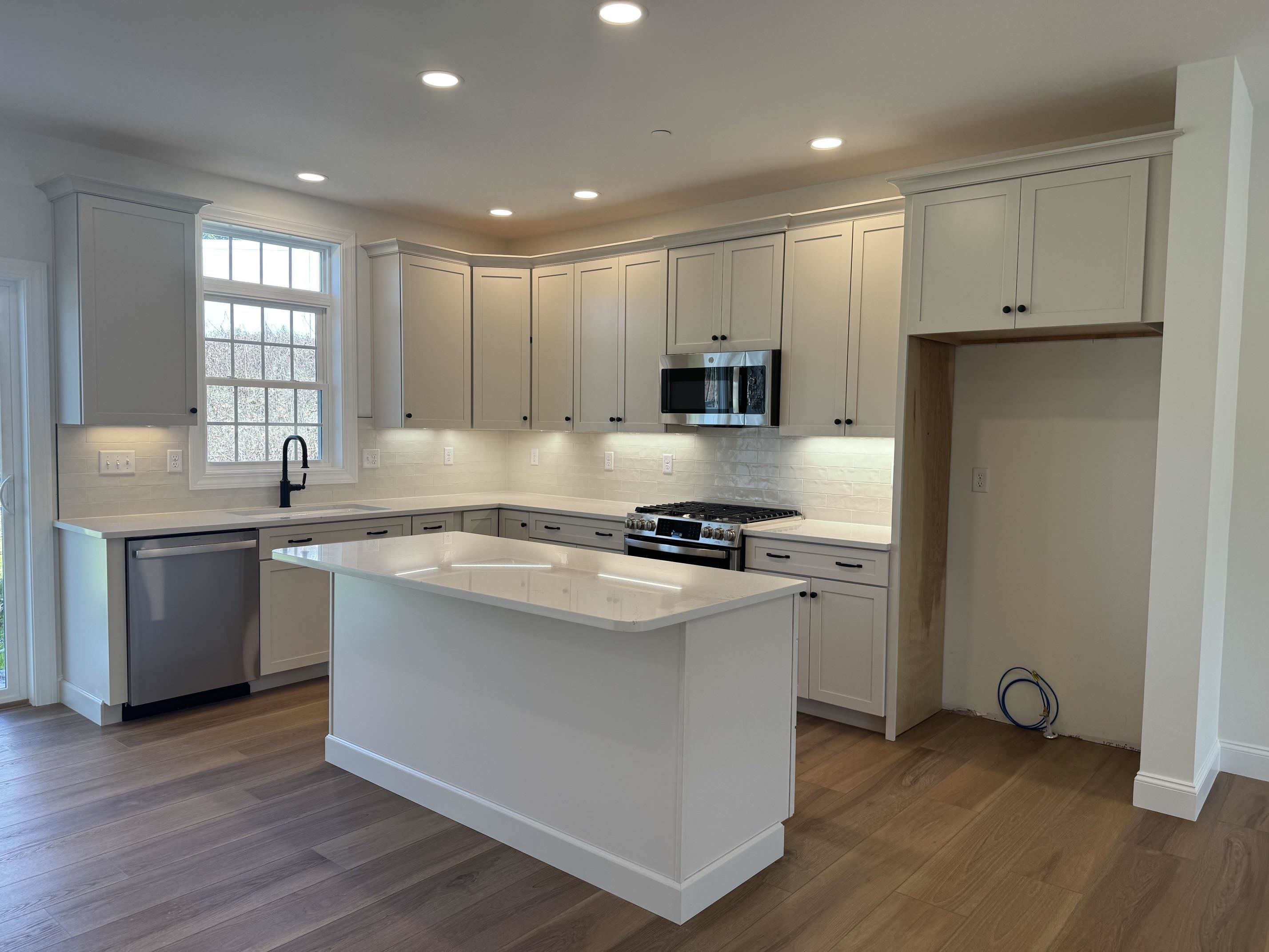 6C Dearborn Circle