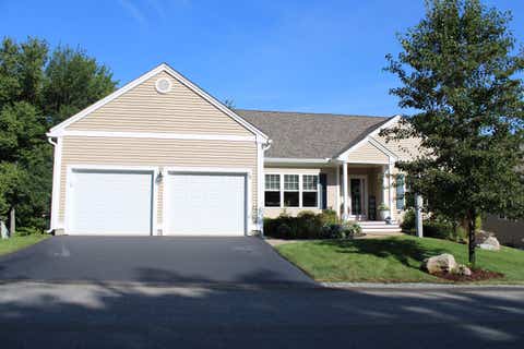 Photo of 28 Reserve Way #37, Milford, NH 03055 (MLS # 5105254)