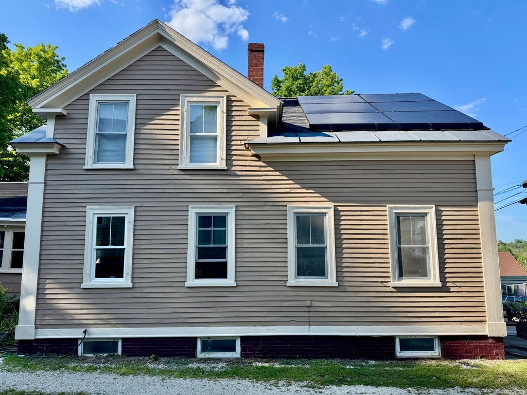 Photo of 21 Linden Street, Somersworth, NH 03878 (MLS # 5101983)