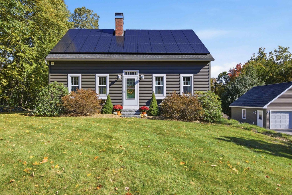 Photo of 45 Woodhill Hooksett Road, Bow, NH 03304 (MLS # 5114321)