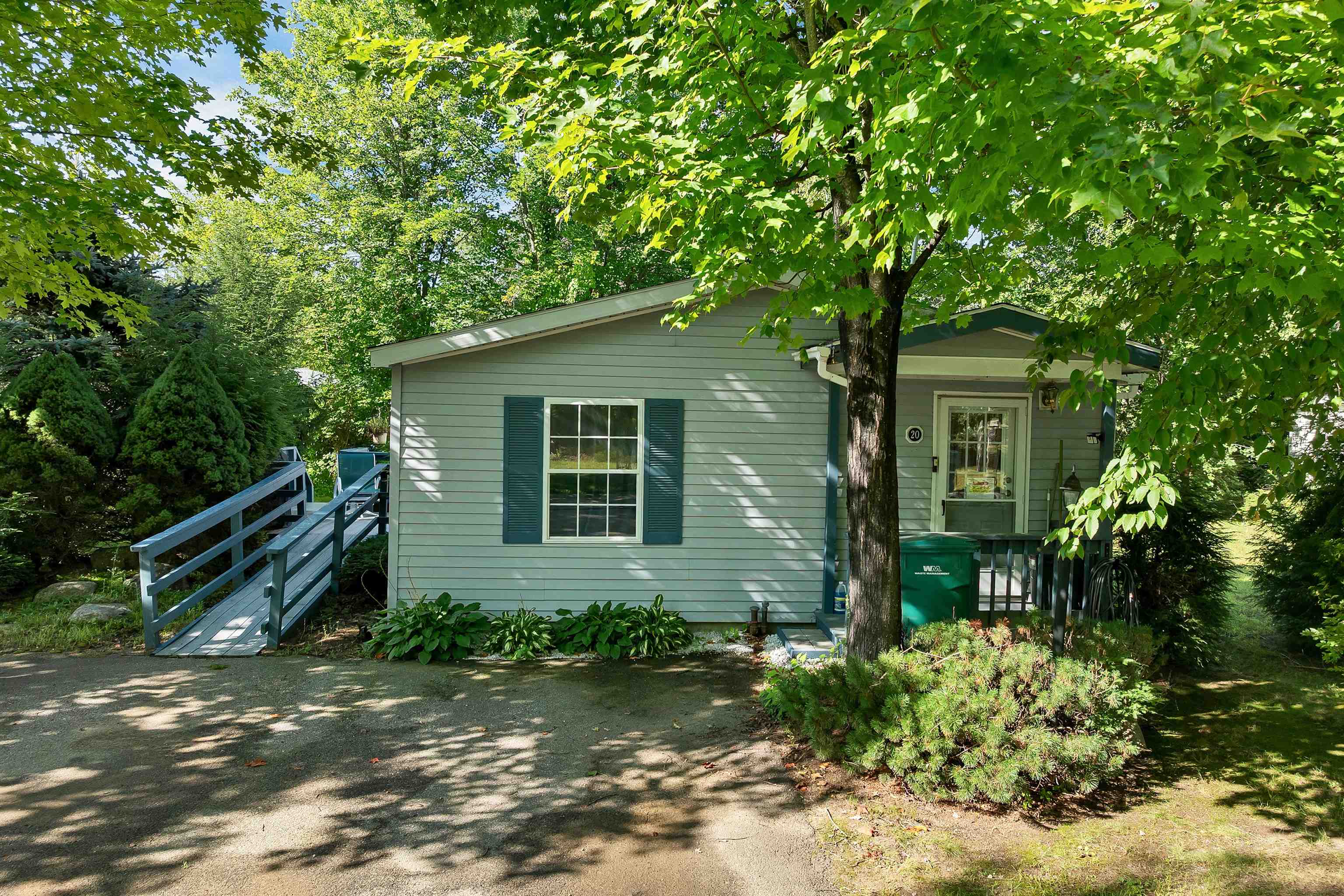 20 Lilac Lane