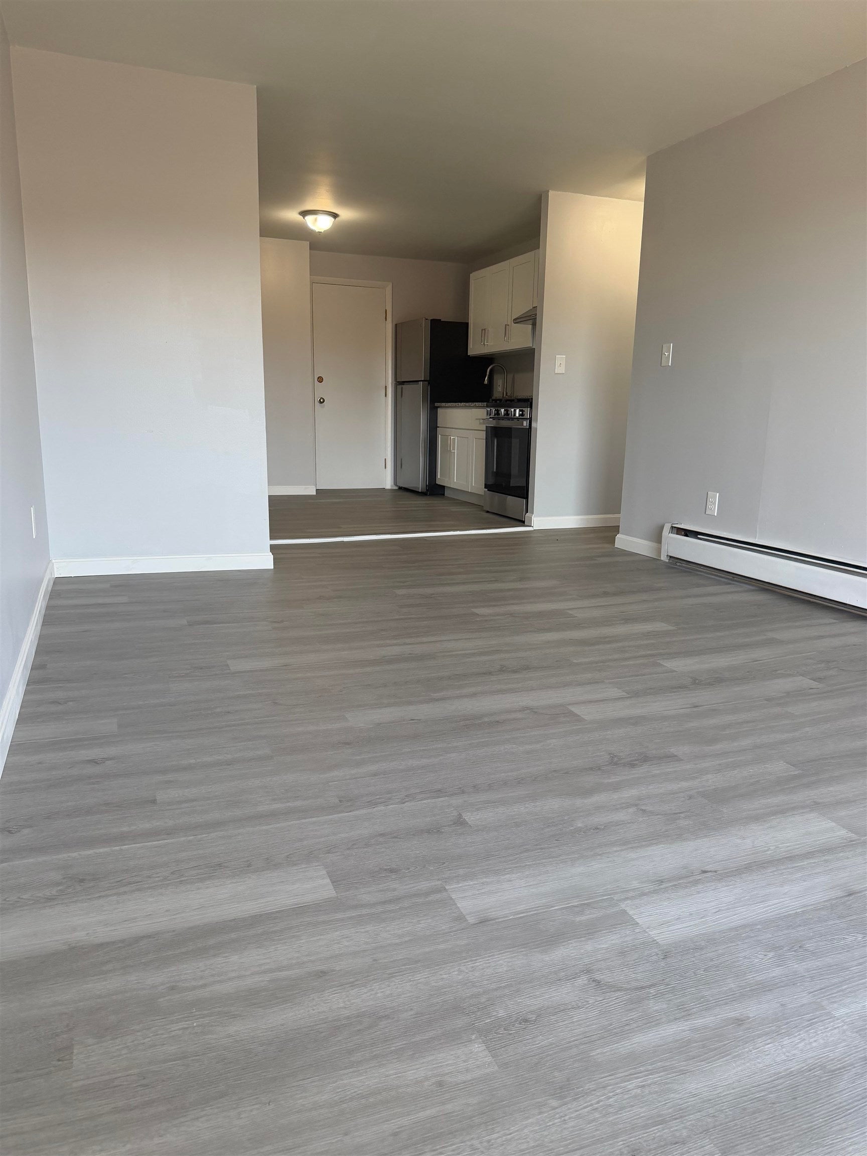 130 Mammoth Road 415
