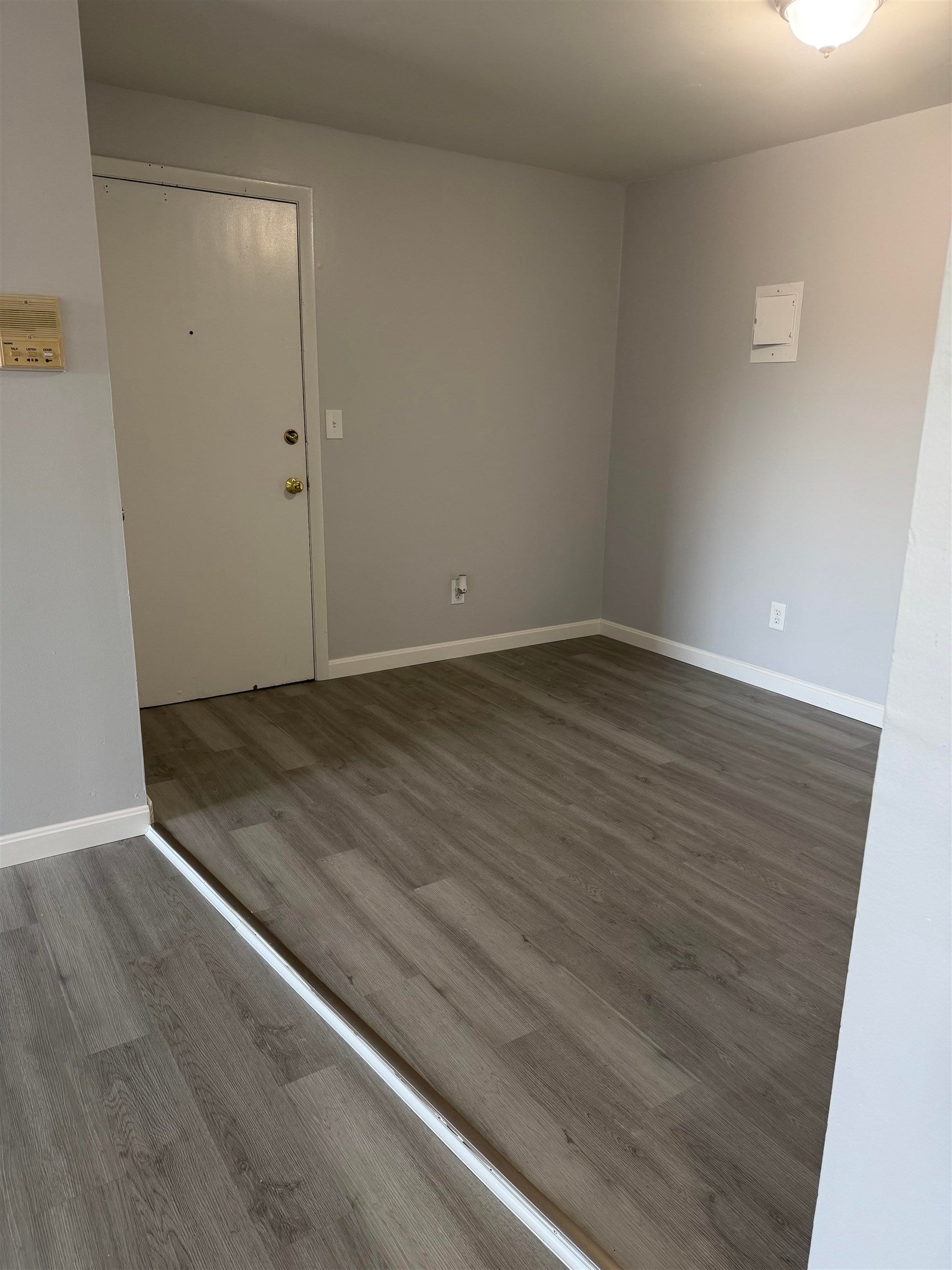 130 Mammoth Road 415
