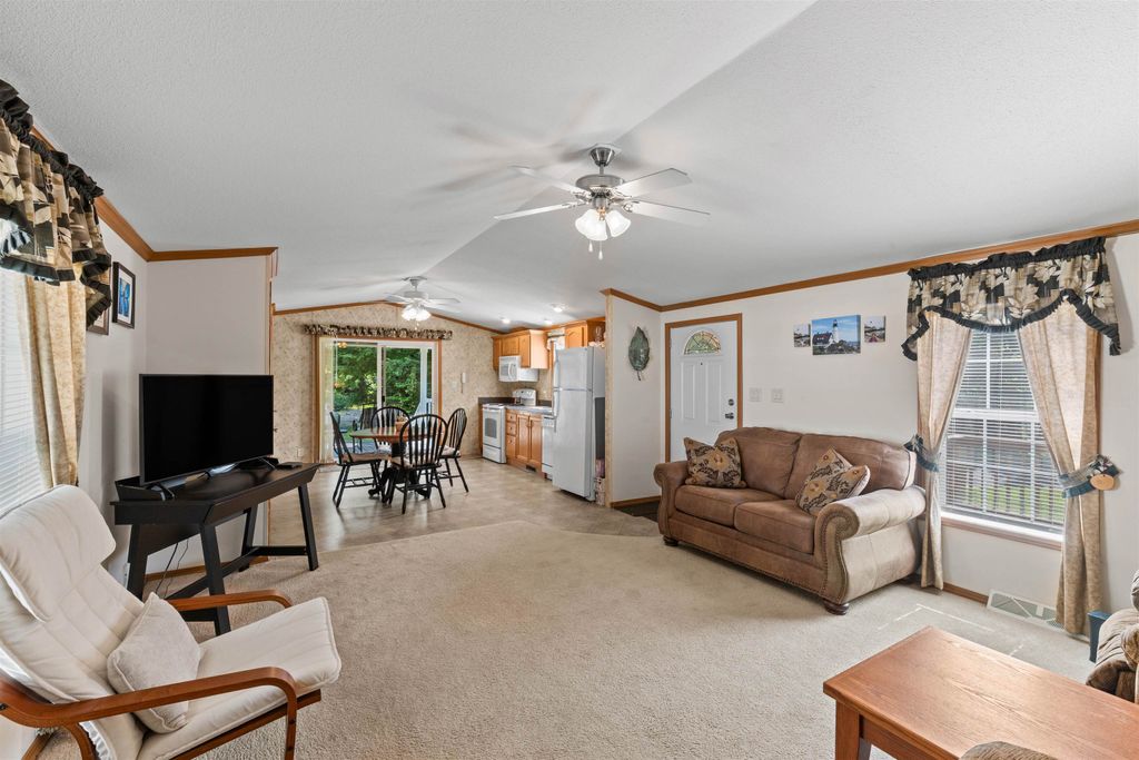 Photo of 87 Loon Mountain Lane, Conway, NH 03813 (MLS # 5101166)