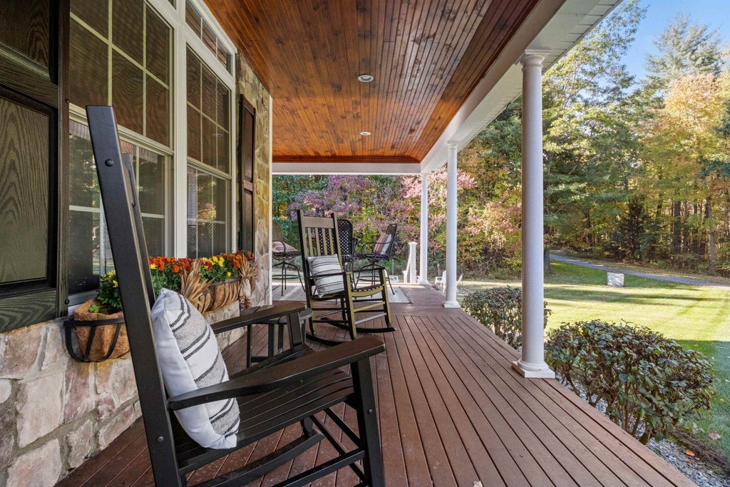 Photo of 311 Academy Road, Pembroke, NH 03275 (MLS # 5113038)