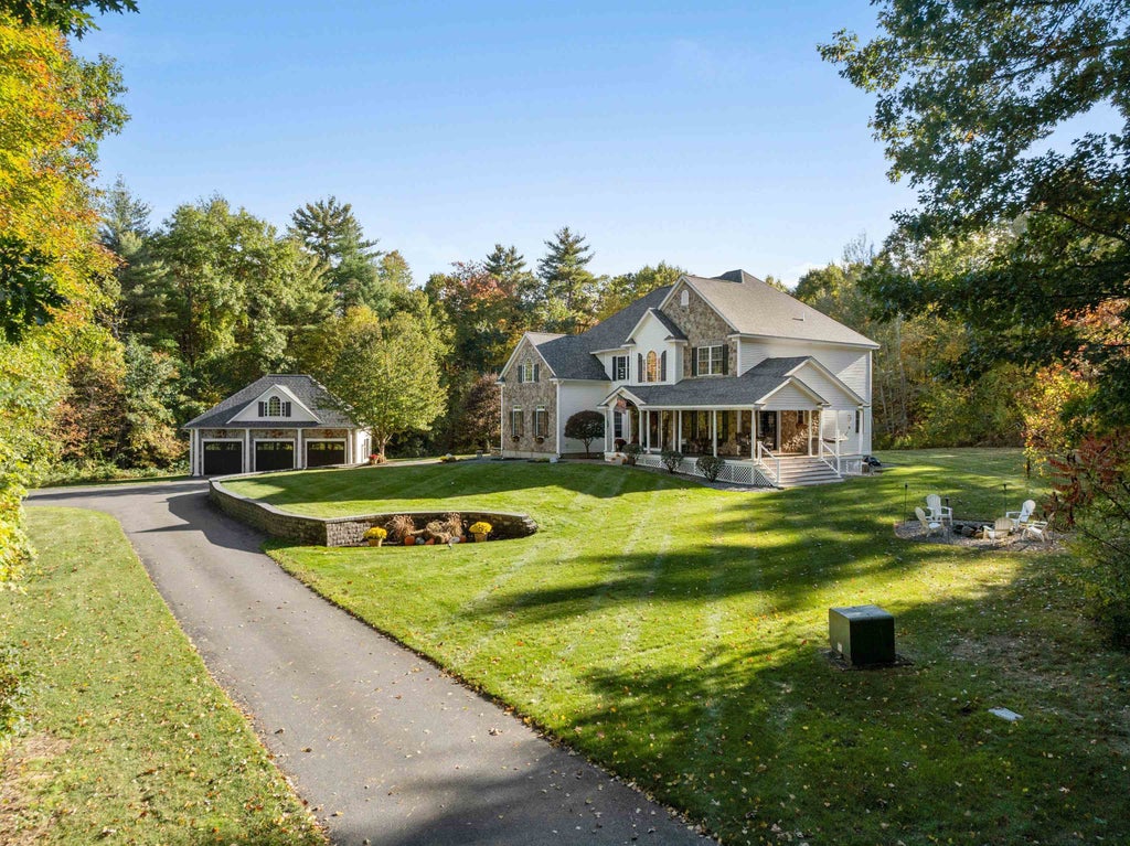 Photo of 311 Academy Road, Pembroke, NH 03275 (MLS # 5113038)