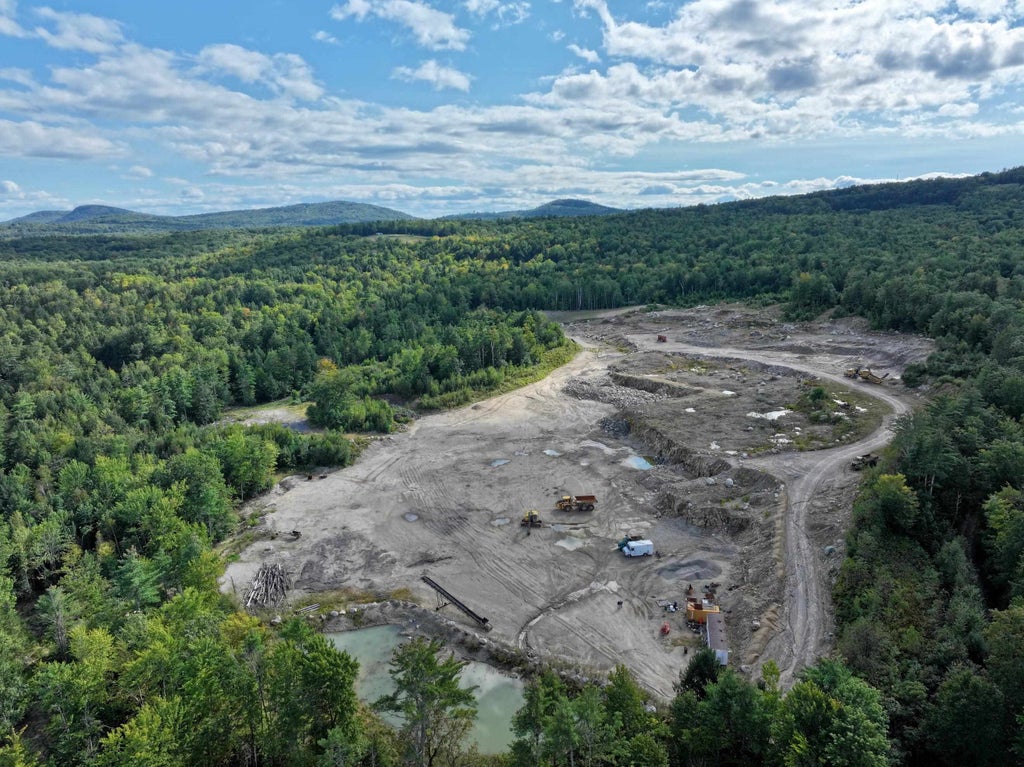 Photo of 16 Pollys Crossing Road, Ossipee, NH 03864 (MLS # 4976565)