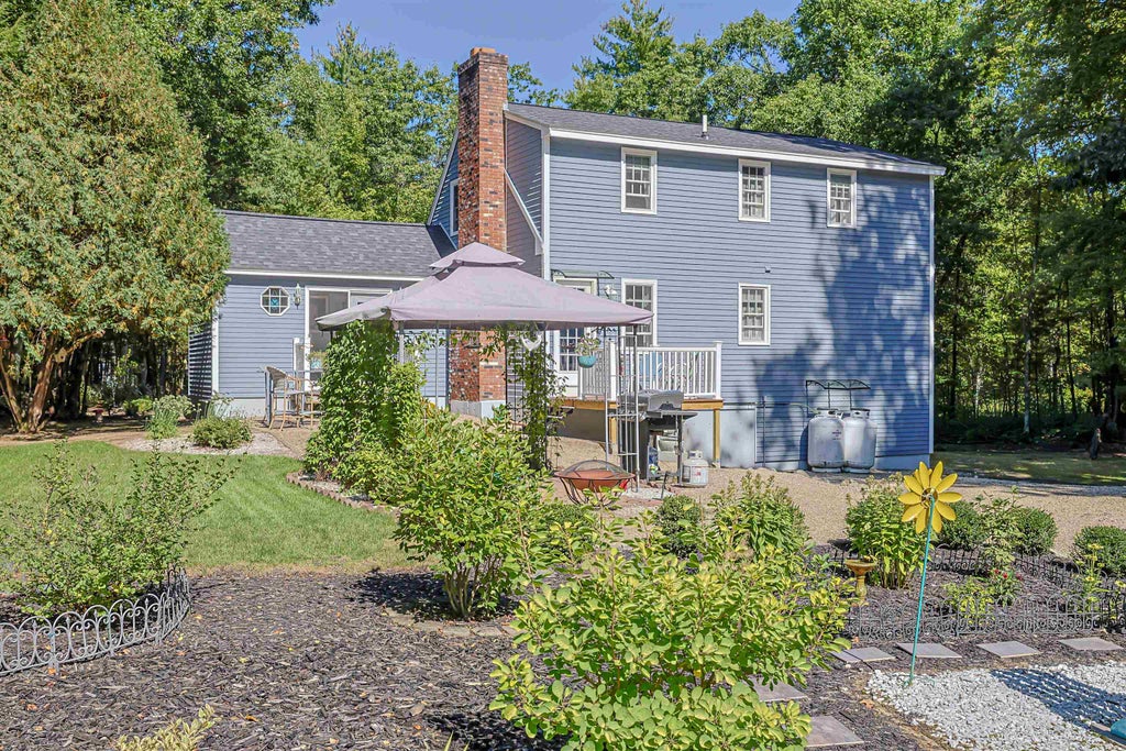 Photo of 145 County Road, Bedford, NH 03110 (MLS # 5110868)