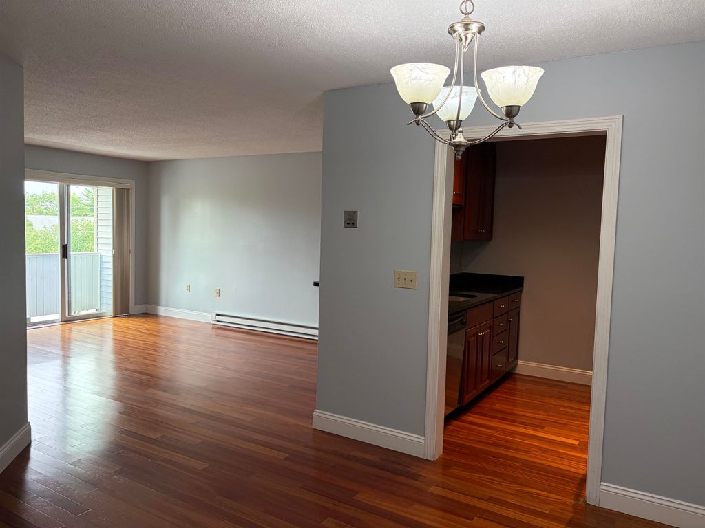 Photo of 108 Eastern Avenue #303, Manchester, NH 03104 (MLS # 5094454)