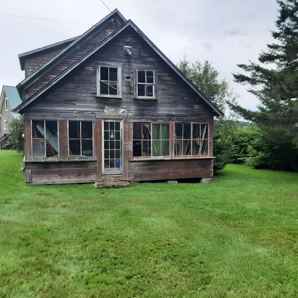Photo of 605 Hill Road, Pittsburg, NH 03592 (MLS # 5104924)