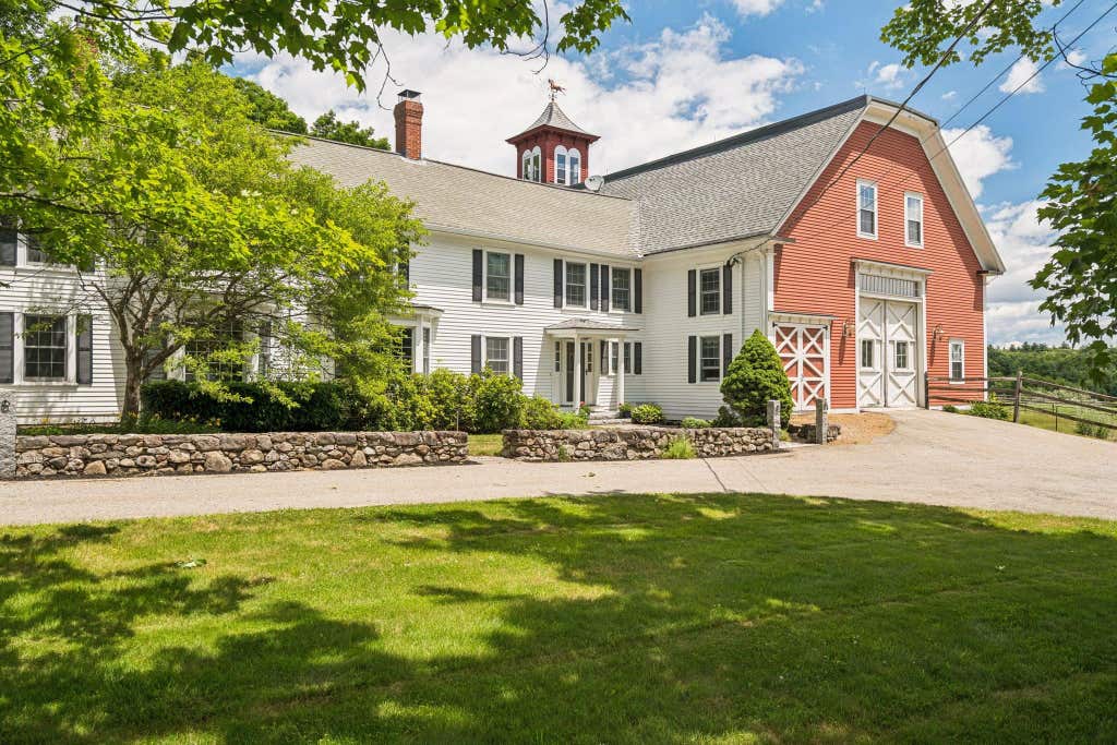 Photo of 83 Worcester Road, Hollis, NH 03049 (MLS # 5096722)