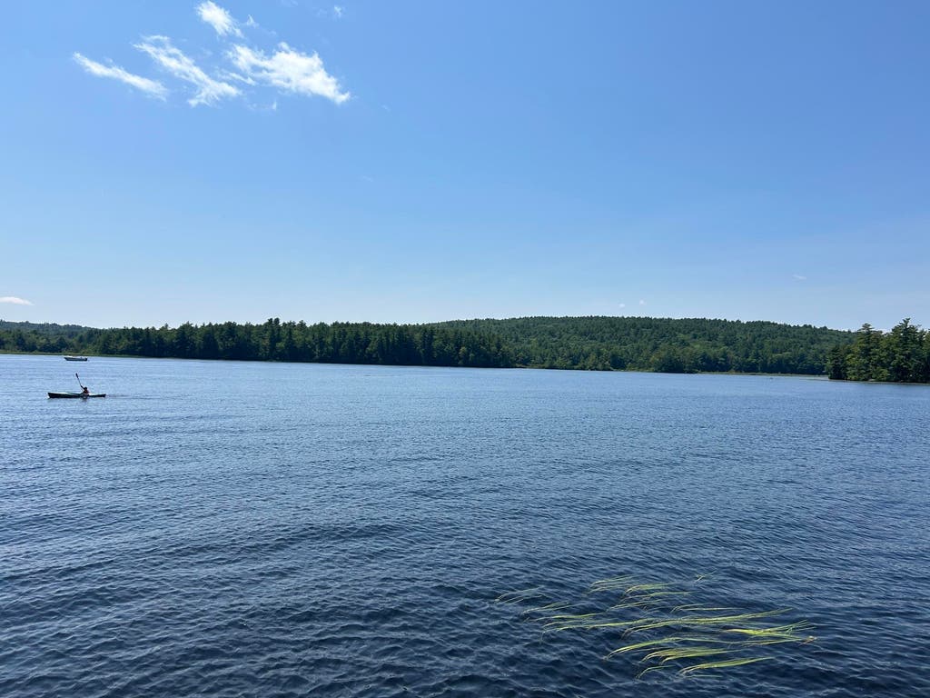 Photo of 62 Onway Lake Road, Raymond, NH 03077 (MLS # 5102101)