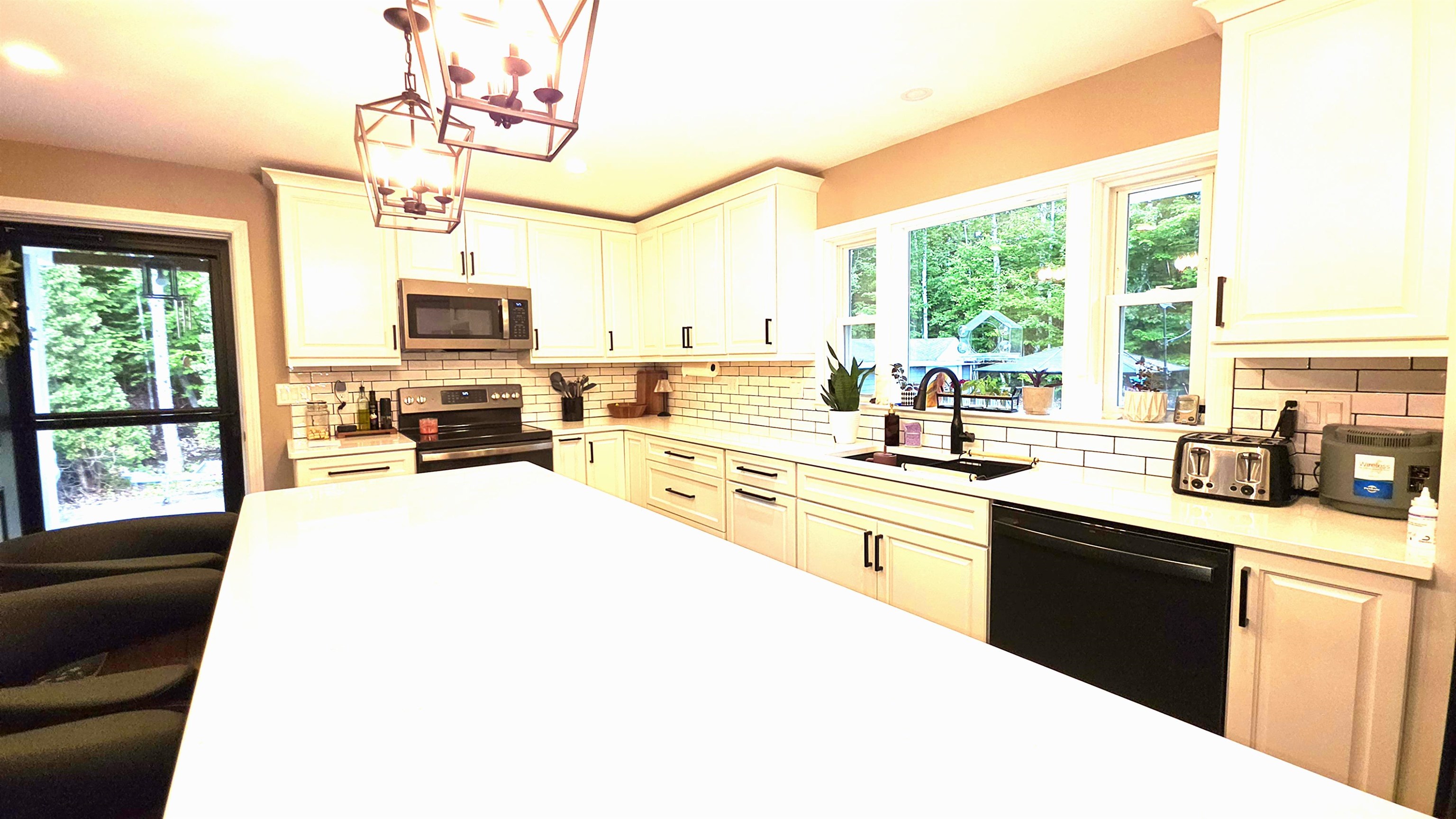 11 Charron Avenue