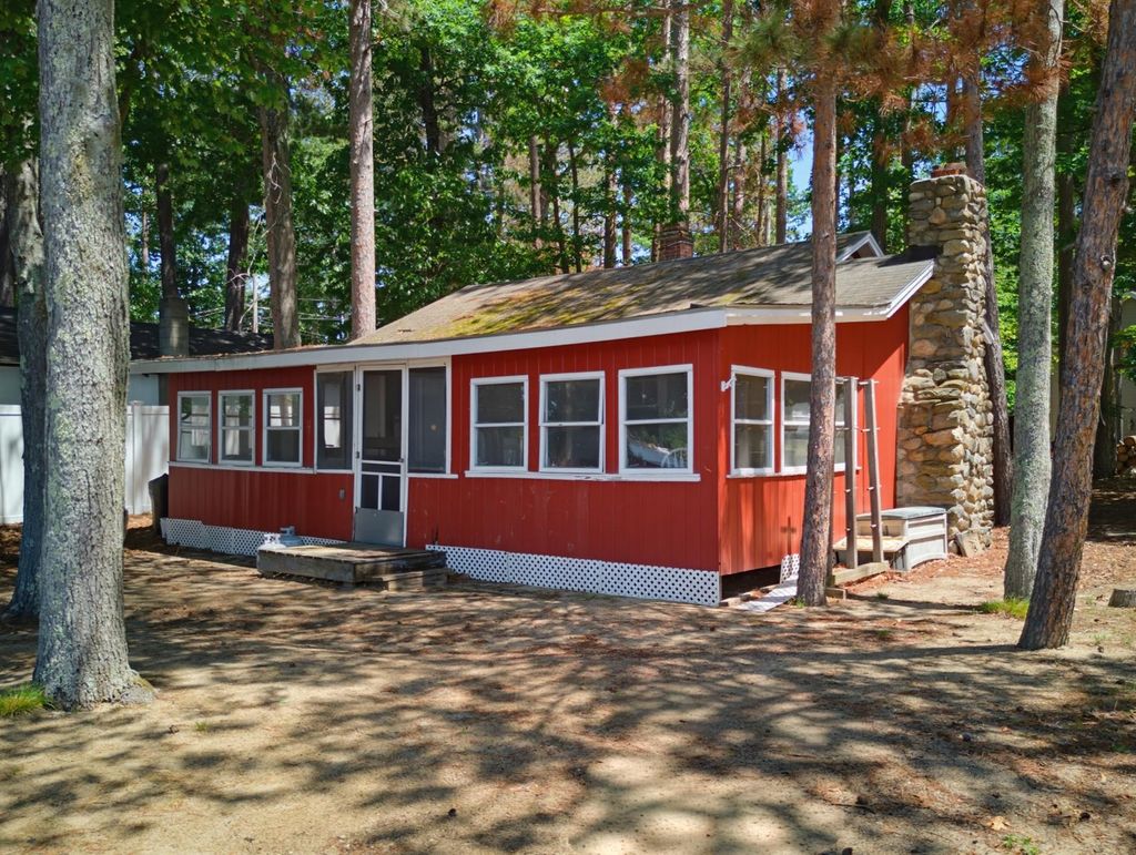 Photo of 34 Gillis Terrace, Salem, NH 03079 (MLS # 5093315)