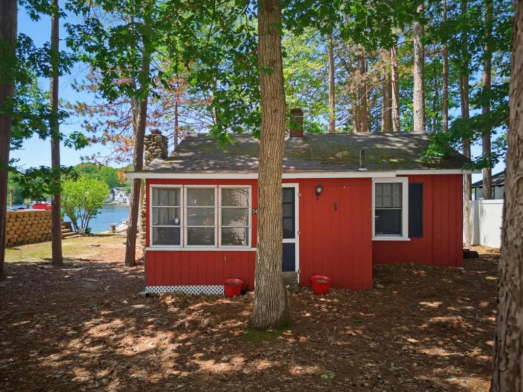 Photo of 34 Gillis Terrace, Salem, NH 03079 (MLS # 5093315)