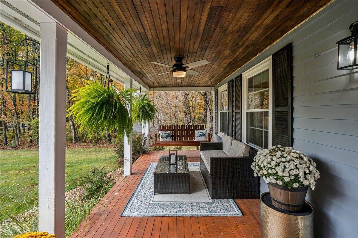18 Irving Drive