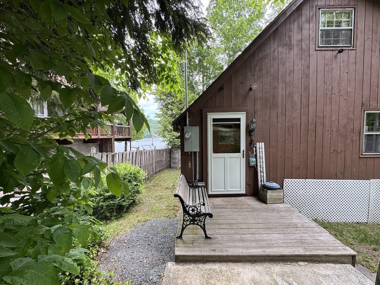 2167 Valley Road