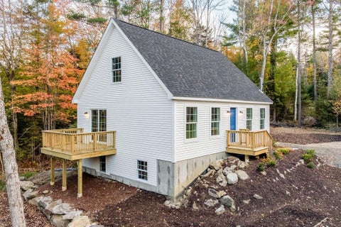 Photo of 7 Hawk Lane, Canaan, NH 03741 (MLS # 5077267)