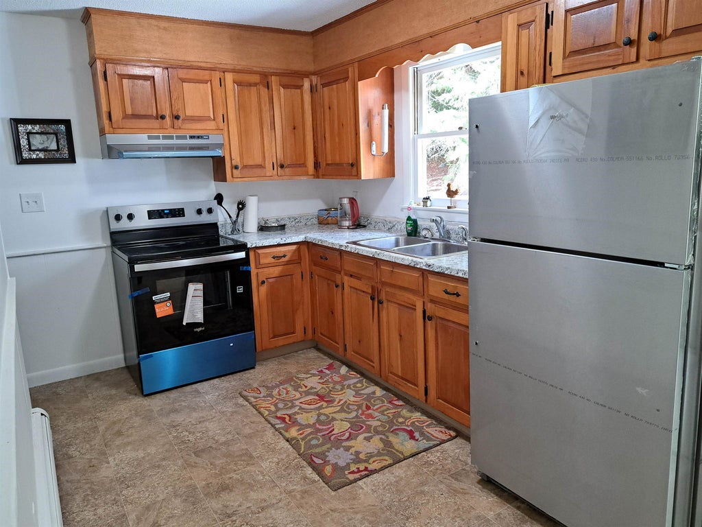 Photo of 10 Alexander Avenue, Newport, NH 03773 (MLS # 5107553)