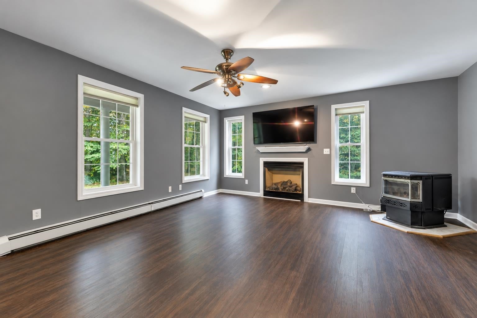 24 Chestnut Drive