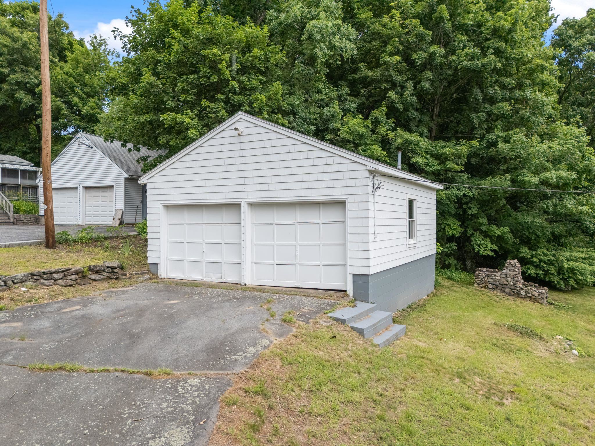 10 Sullivan Avenue