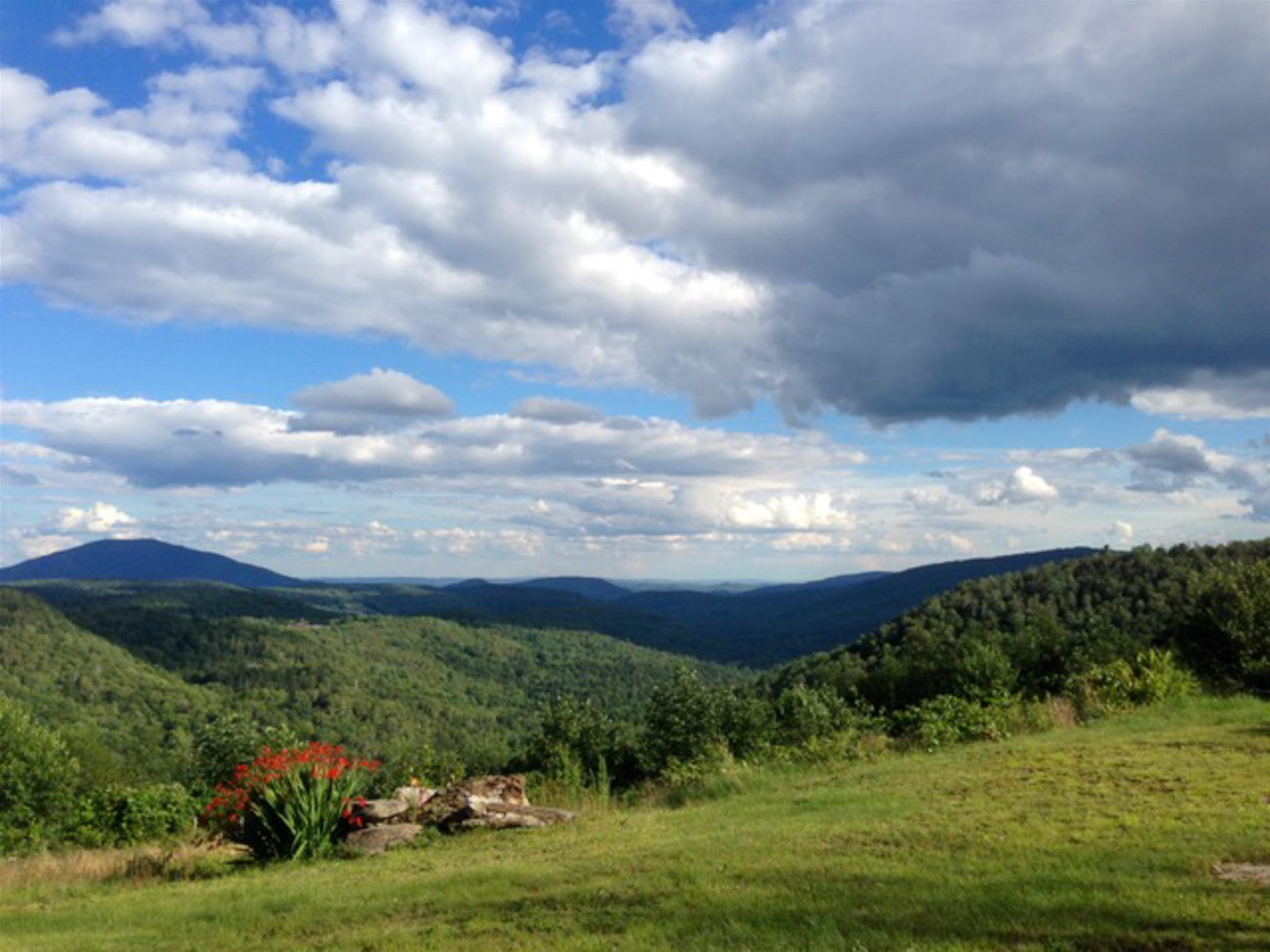 1783 Stone Chimney Road