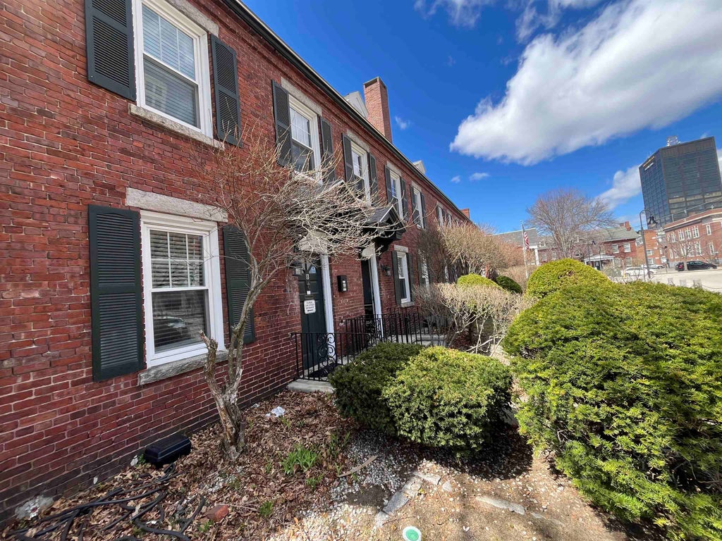 Photo of 67 Middle Street #Bb, Manchester, NH 03101 (MLS # 5108897)