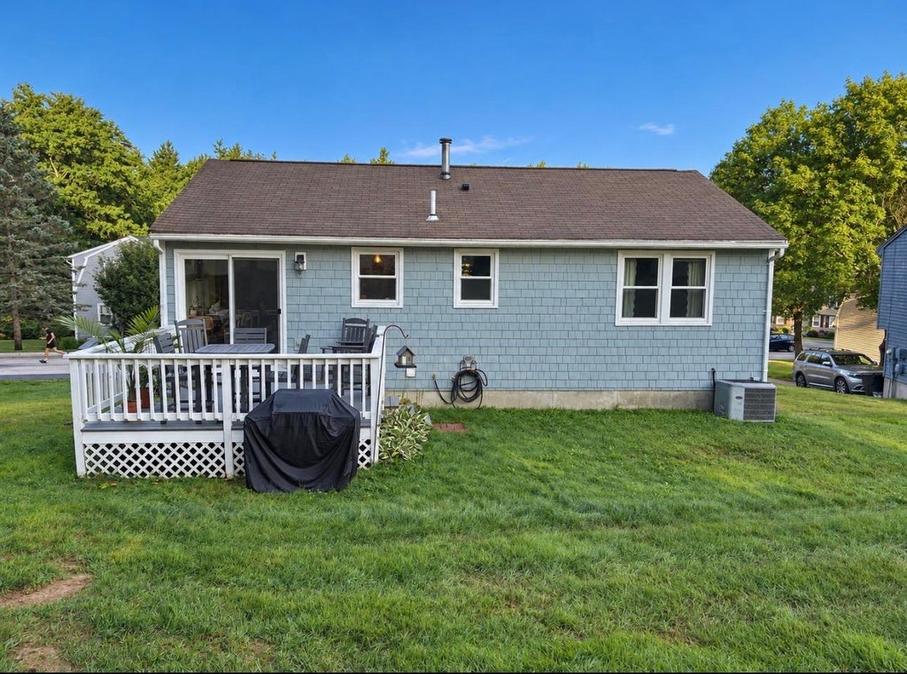 Photo of 28 Killian Drive #Unit: U-39, Nashua, NH 03062 (MLS # 5112641)