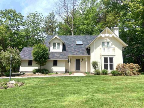 Photo of 40 Hampton Court, Laconia, NH 03246 (MLS # 5091378)